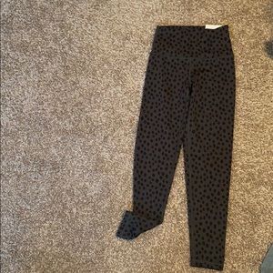Aerie Move 7/8 Legging Animal print polka dot